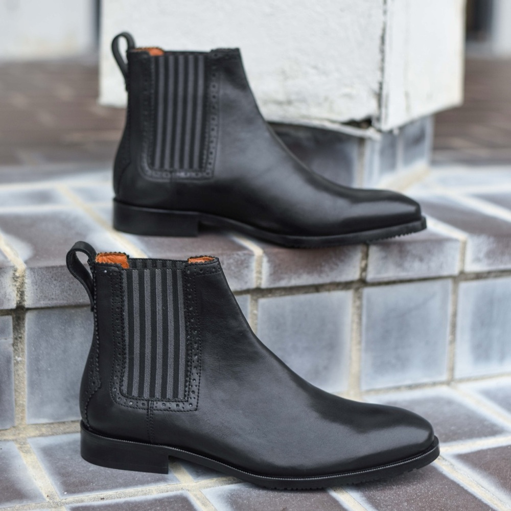 **ALMOST SOLD OUT** DelTigre Chelsea boot in black **LOW INVENTORY**